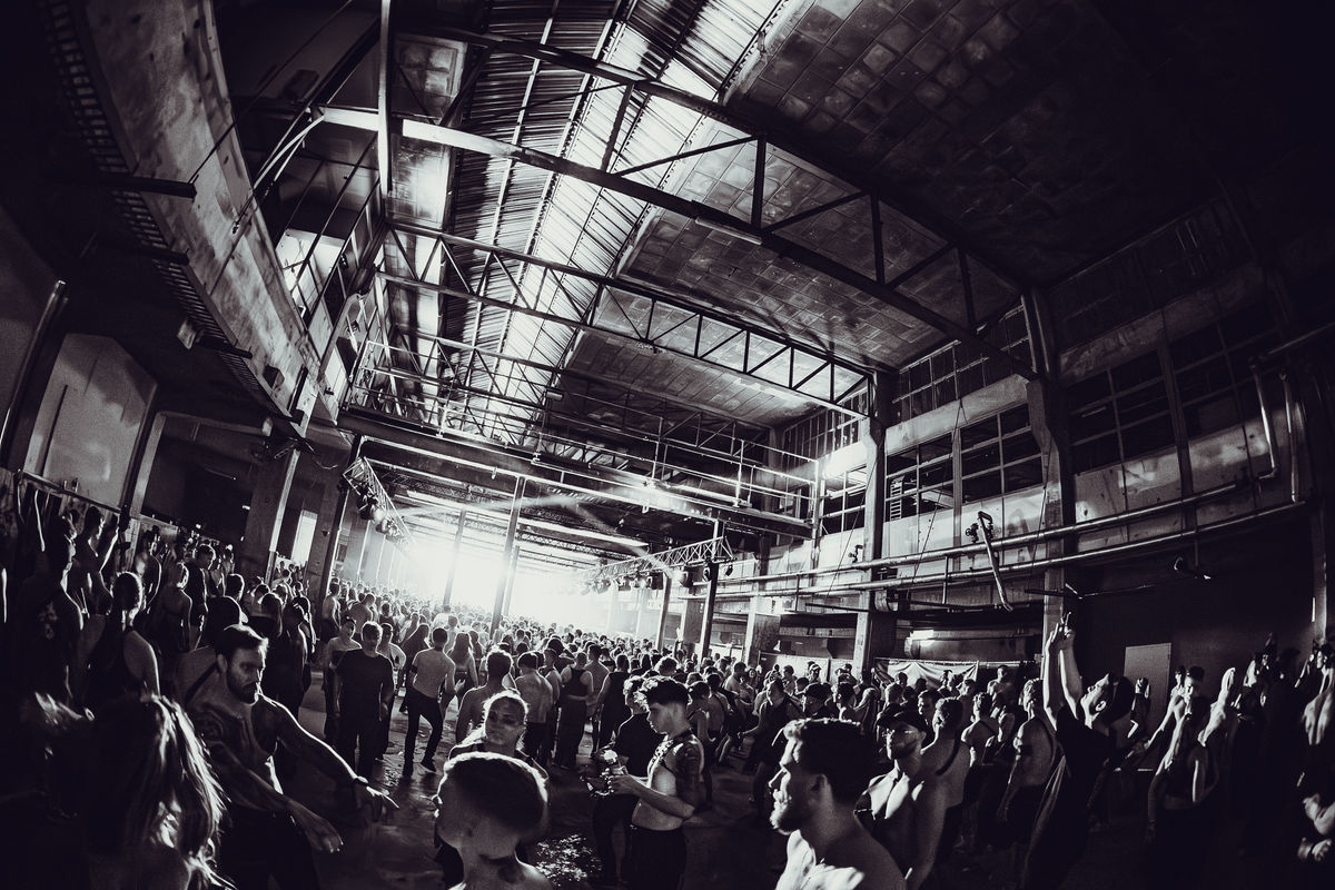 Loading... just a sec